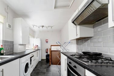 4 bed house, Grosvenor Gardens, Longbenton, Newcastle, NE21HQ - Image 2